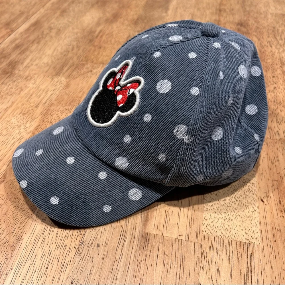 Disney charming minnie polkadot