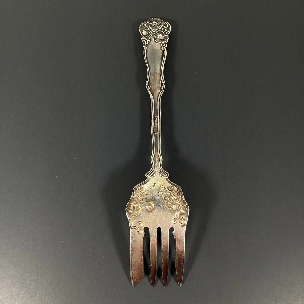 Vtg Wm Rogers Co Silverplate 8.5