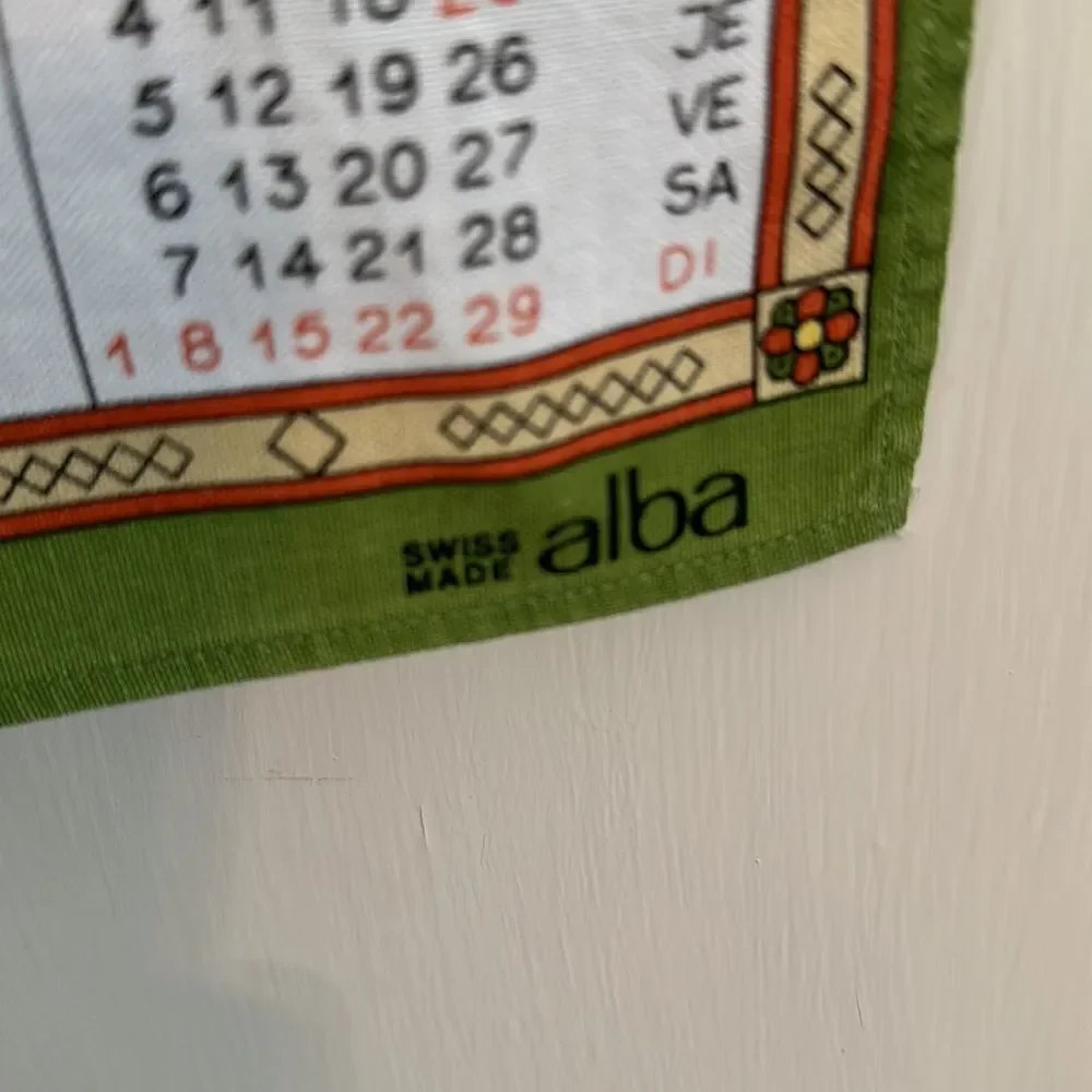Vintage 1985 Alba cotton calendar tea towel/European scenes of the four‎ seasons