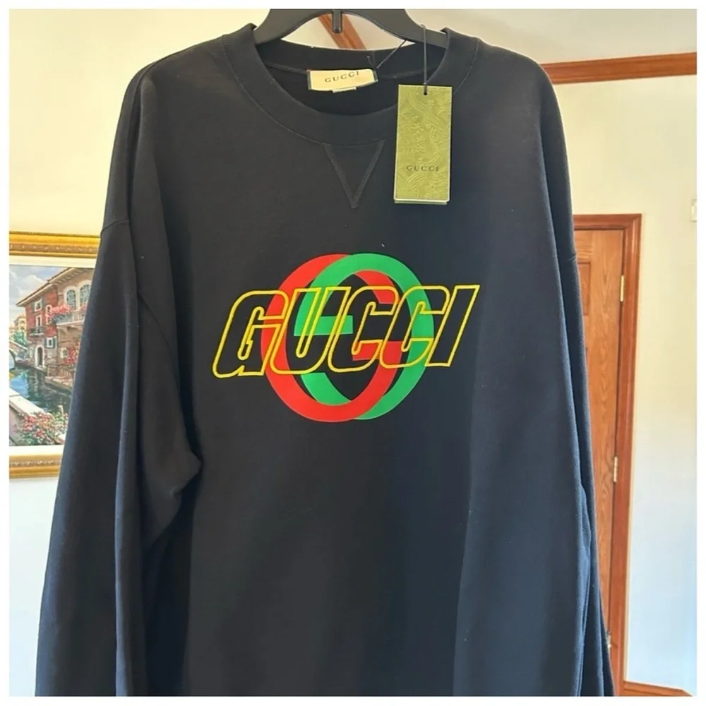 Gucci elegant black