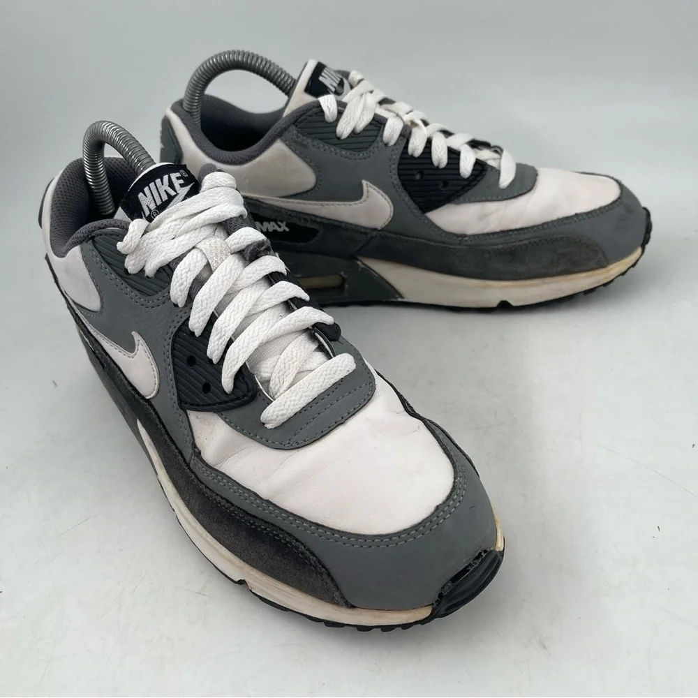 Nike very good
