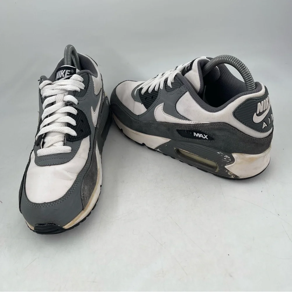 Nike very good