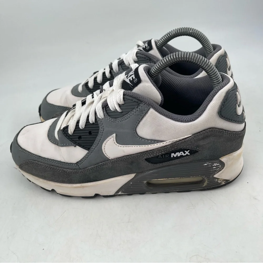 Nike very good