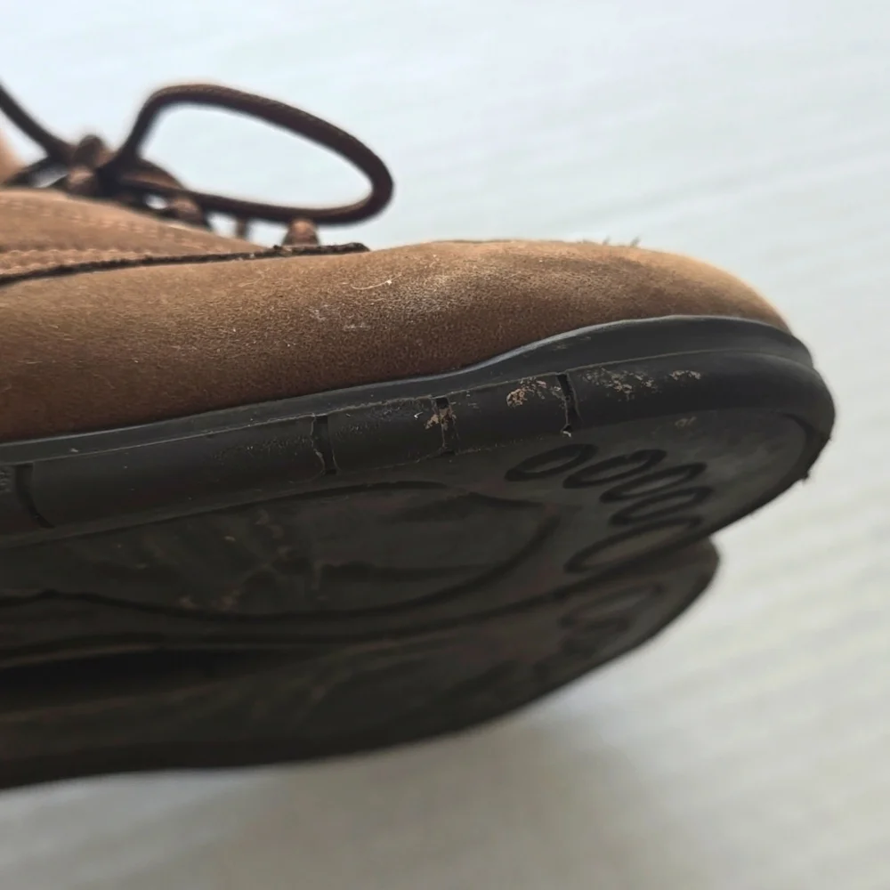 Jumping Jacks Brown Dress Shoes with Lace-Up Design and Rounded Toe