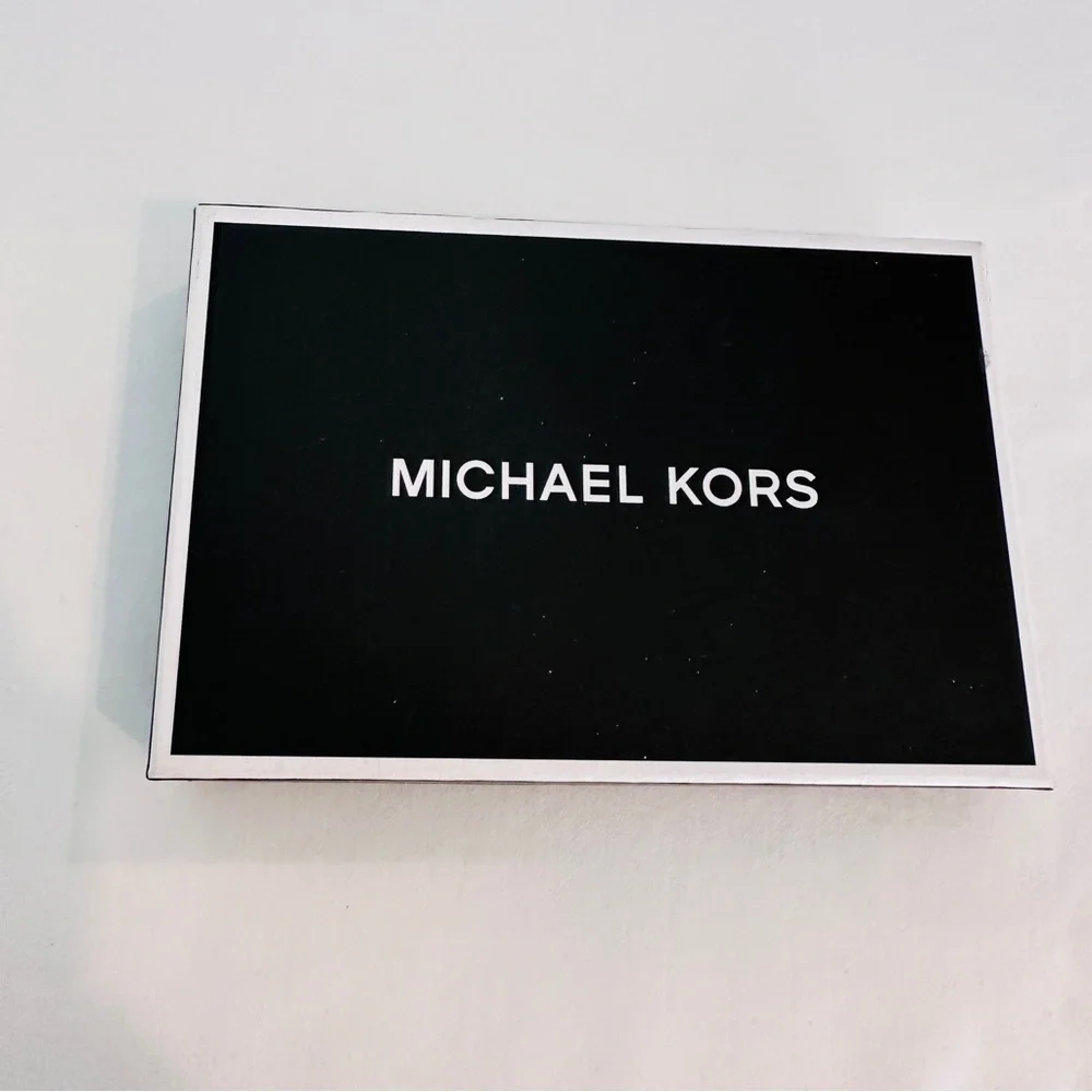 Michael Kors sleek card