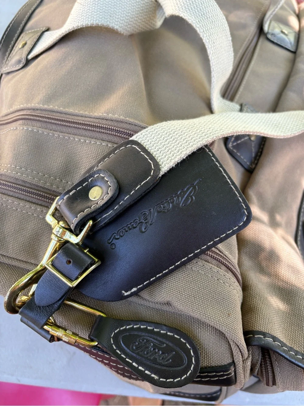Eddie Bauer great tan