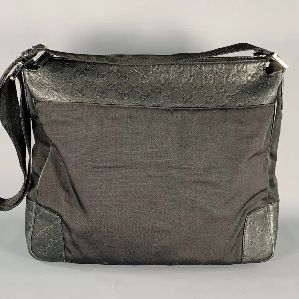 Gucci messenger bag in