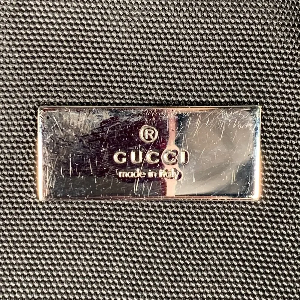 Gucci messenger bag in