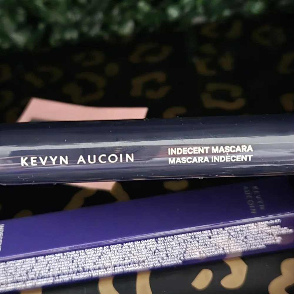 Kevyn Aucoin rare nib