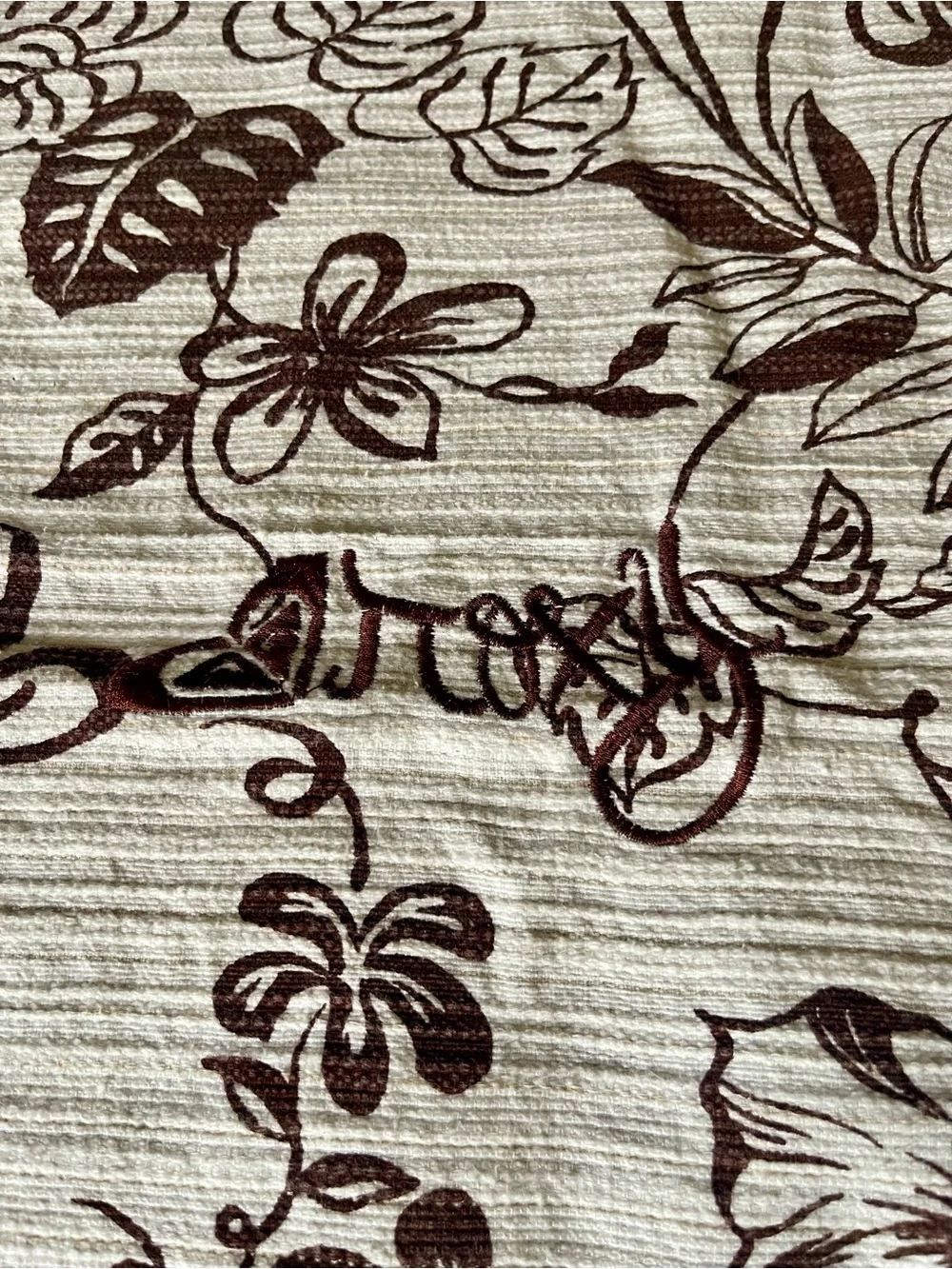 Roxy print bedding preowned