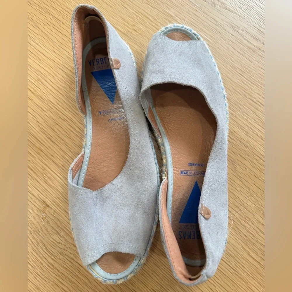 Verbenas comfortable suede