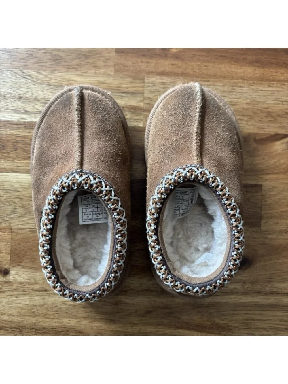 UGG transit preowned