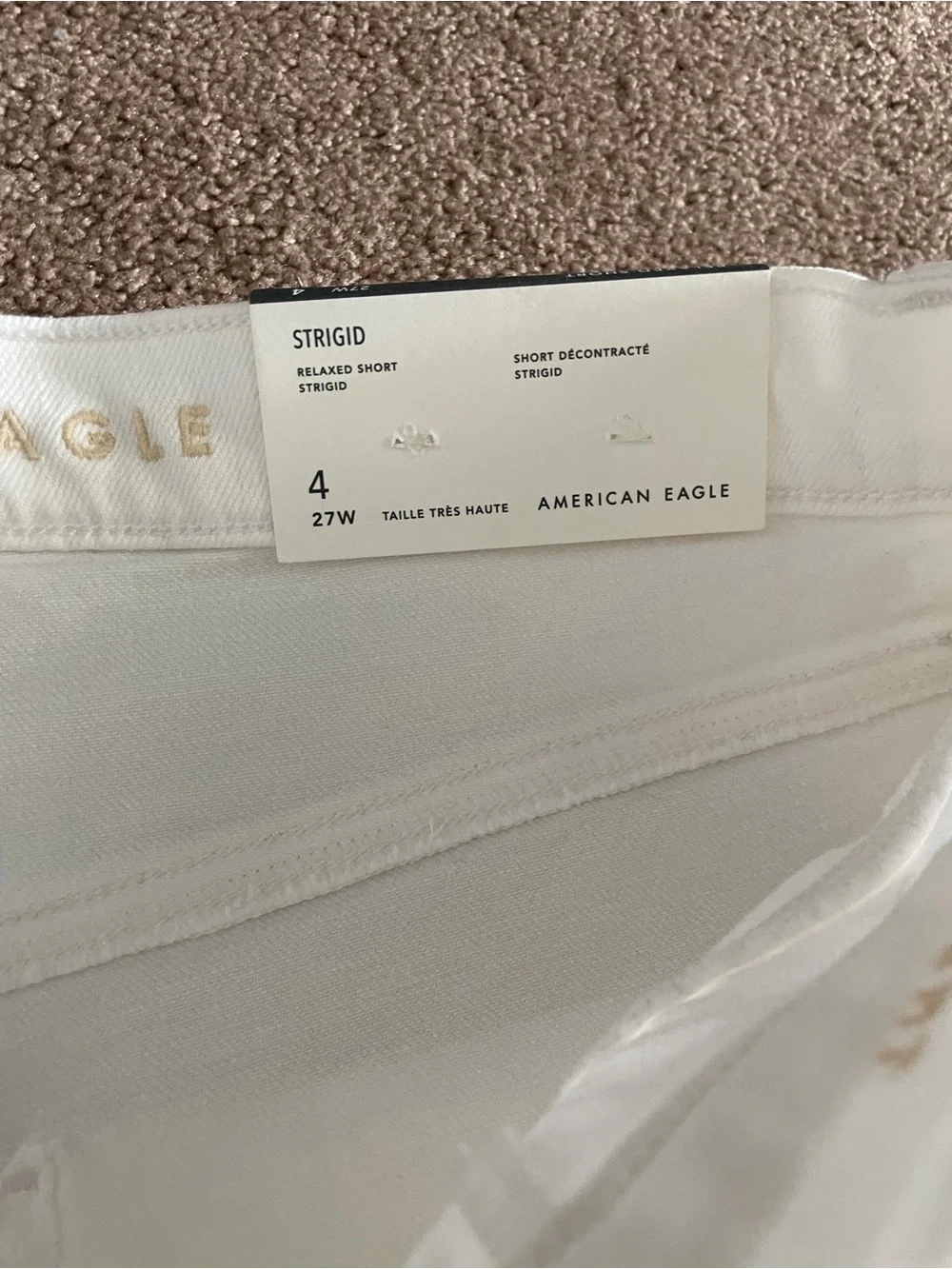 American Eagle Outfitters fit easy