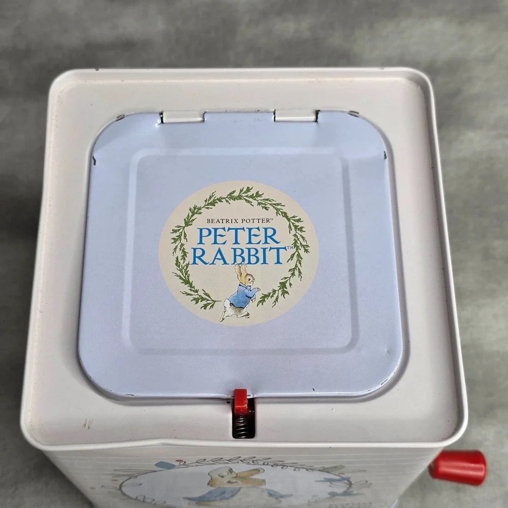 Peter Rabbit Jack In The Box Beatrix Potter Music Metal w/Pop-Up Plush Bunny