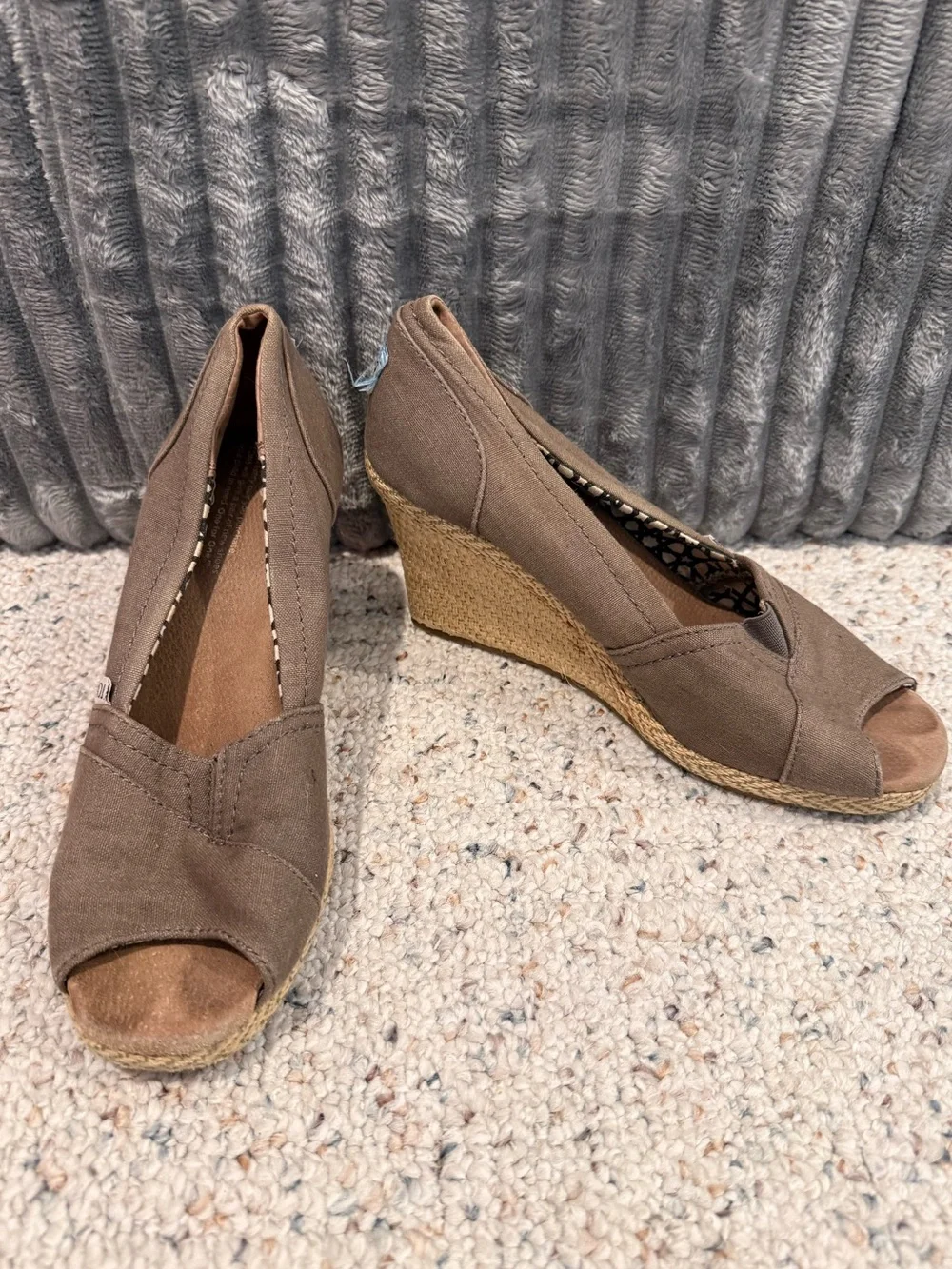 TOMS Taupe Canvas Peep-Toe Espadrille Wedges Size 8