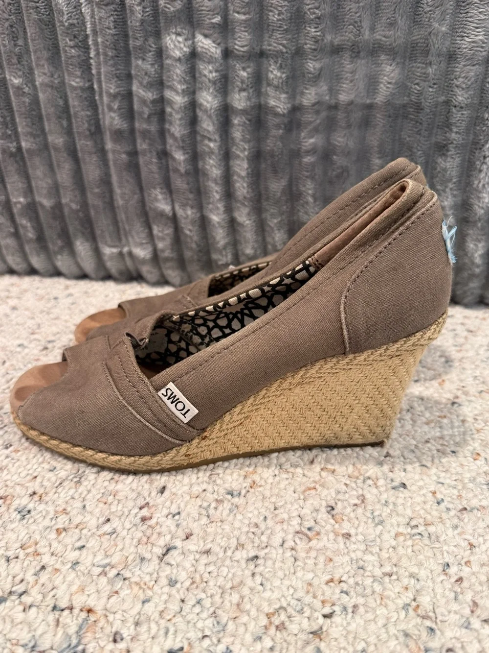 Toms taupe canvas