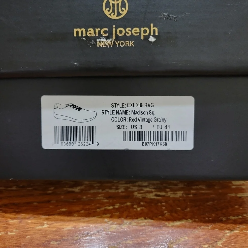 NWT Men's Marc Joseph Extra Lightweight Oxford Shoe Red Vintage Grainy C…