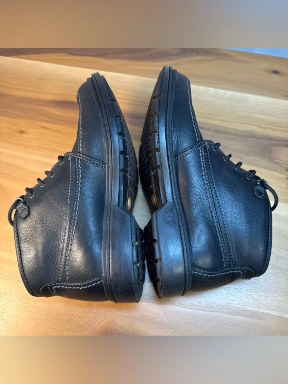Clarks true color