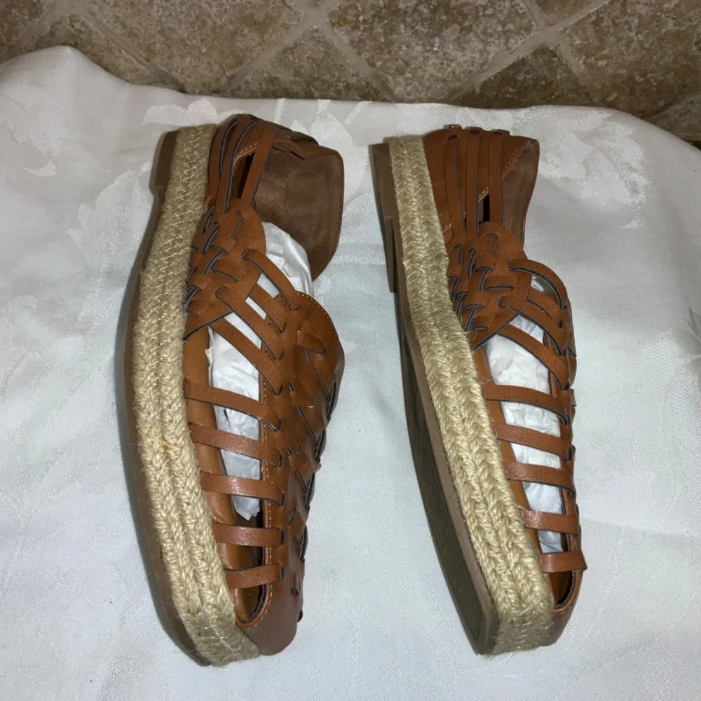 Sam & Libby Asha Espadrilles Sz 8.5 Saddle Brown vegan Leather Slip On Sandals