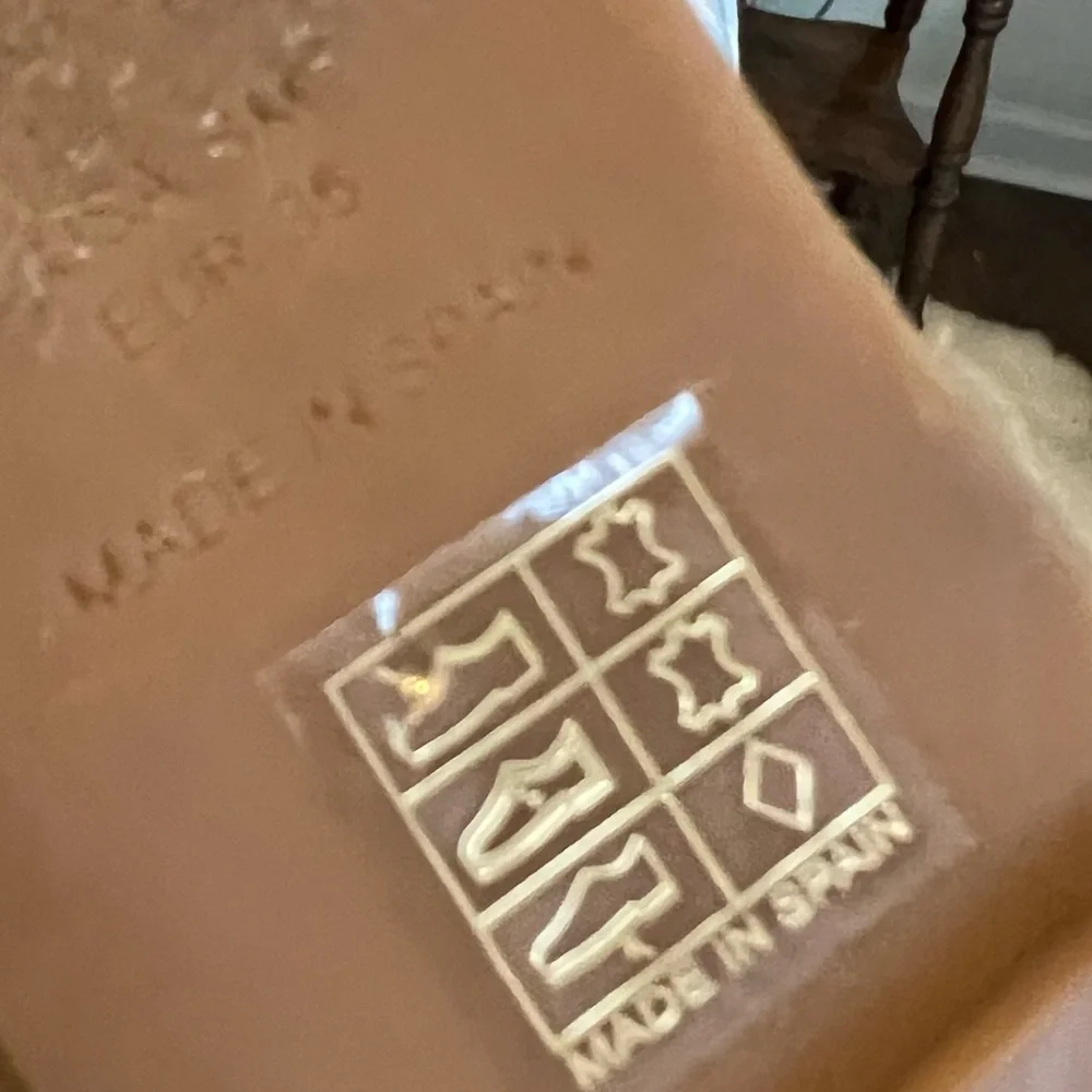 Vince gray leather