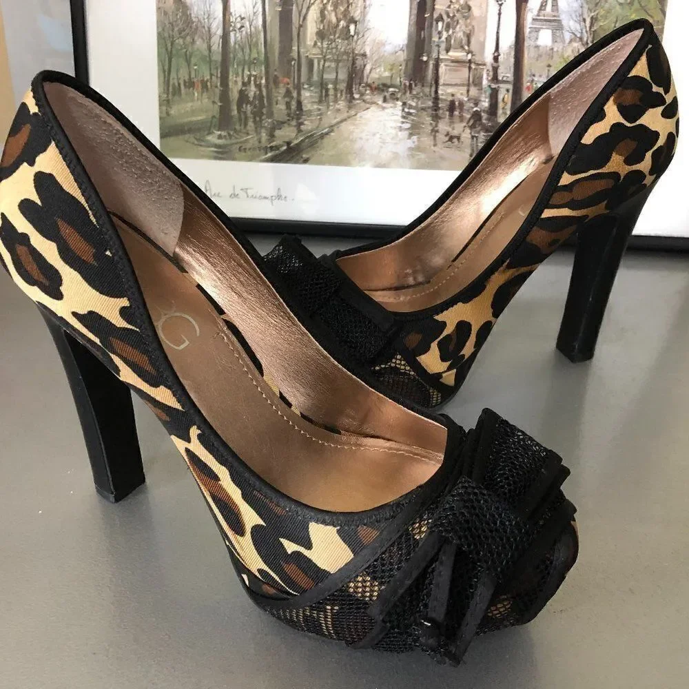 BCBG Paris Phynia Leopard Pump‎