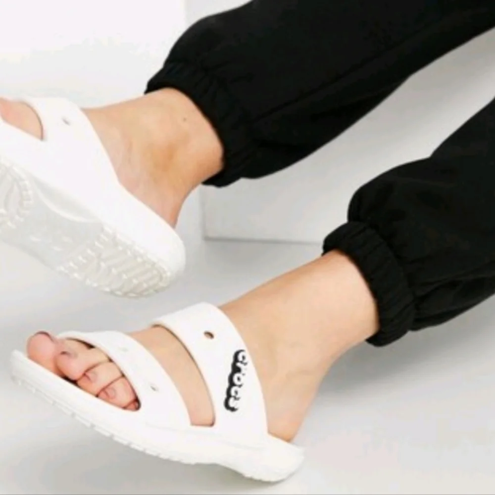 🔥CROCS White Unisex Classic Two Stap Slide On Shoes Women's Size‎ 10 Men's SZ 8