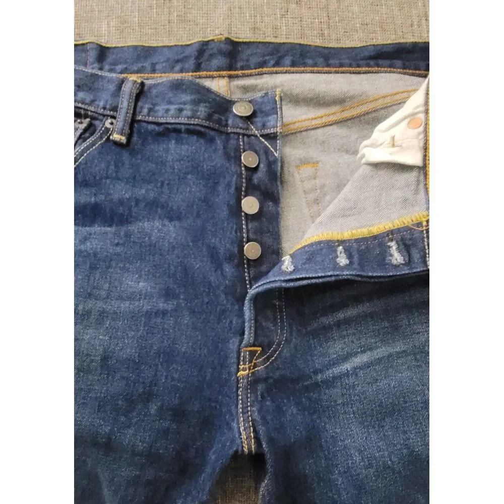 Levi's 501 Jeans Men's Button Fly Medium Wash Demin Straight Fit‎ Size 36 X 29