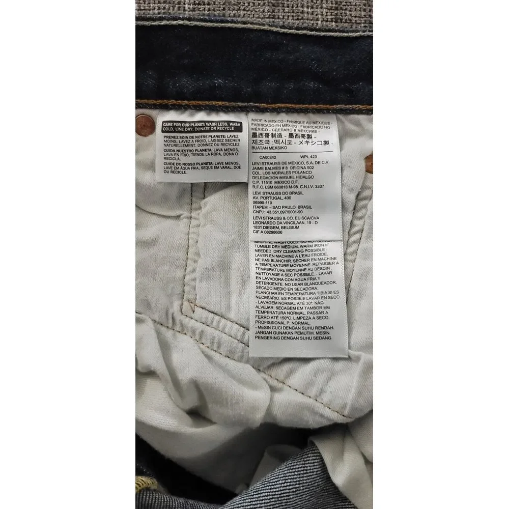 Levi's 501 Jeans Men's Button Fly Medium Wash Demin Straight Fit‎ Size 36 X 29