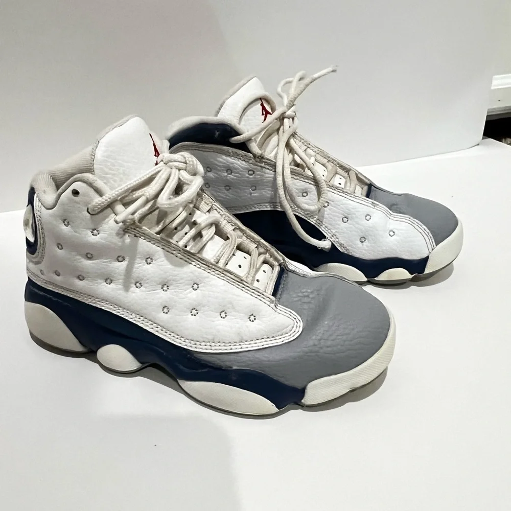 Nike Air Jordan 13 Retro Youth Size 1 French Blue Sneakers 1Y White DJ3005-164