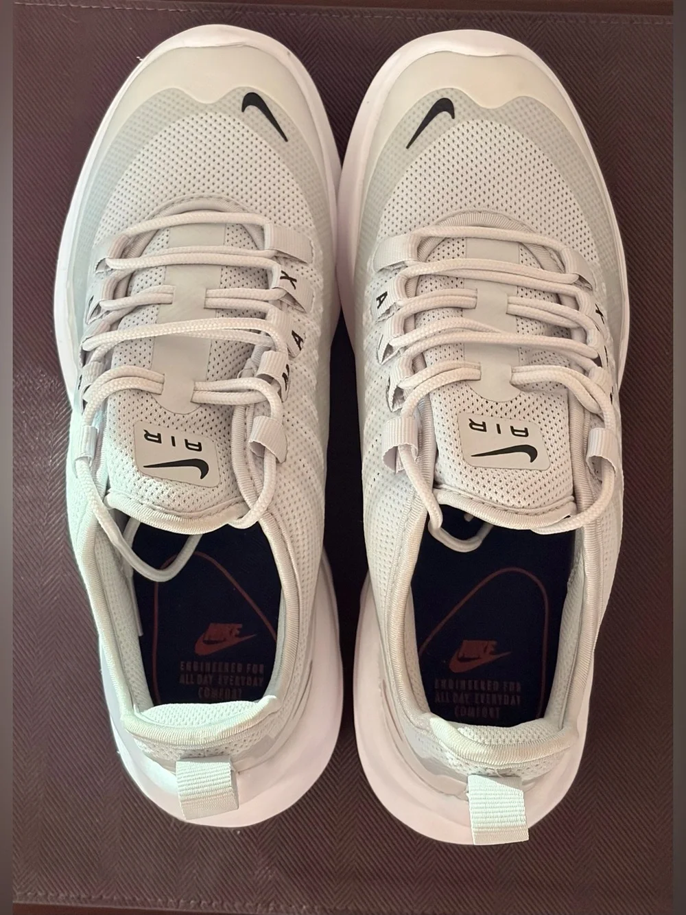 Authentic NIKE Air Max Axis AA2168-003 Pure Platinum Women Sz 7 BNWOT