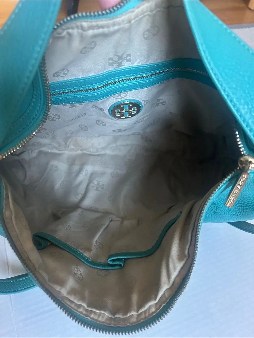 Tory Burch 24 18”