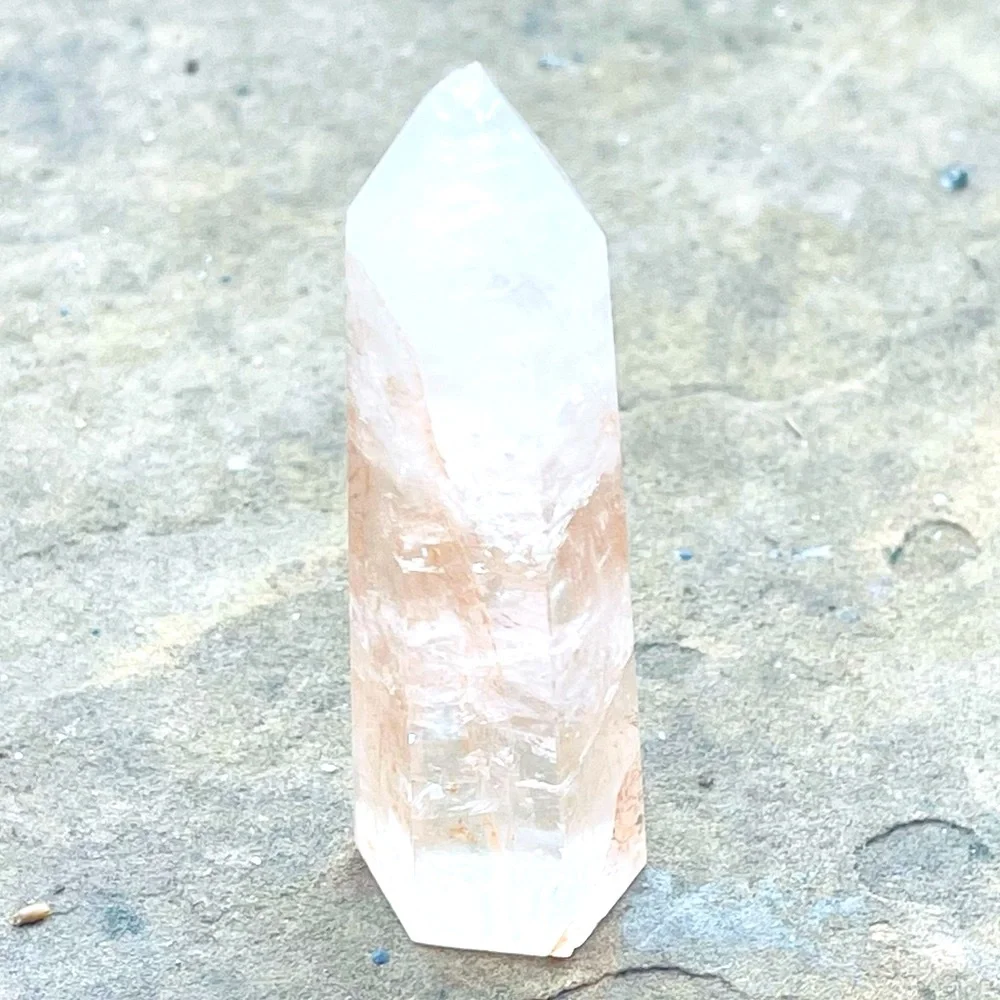New Natural Rare Ferruginous Quartz Crystal Clear Red Line Small Tower Stone
