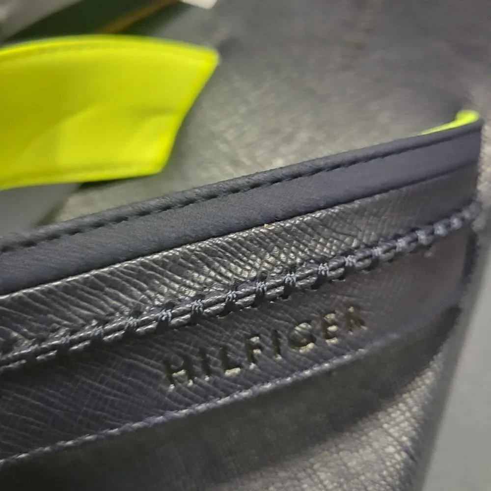 Tommy Hilfiger slip style