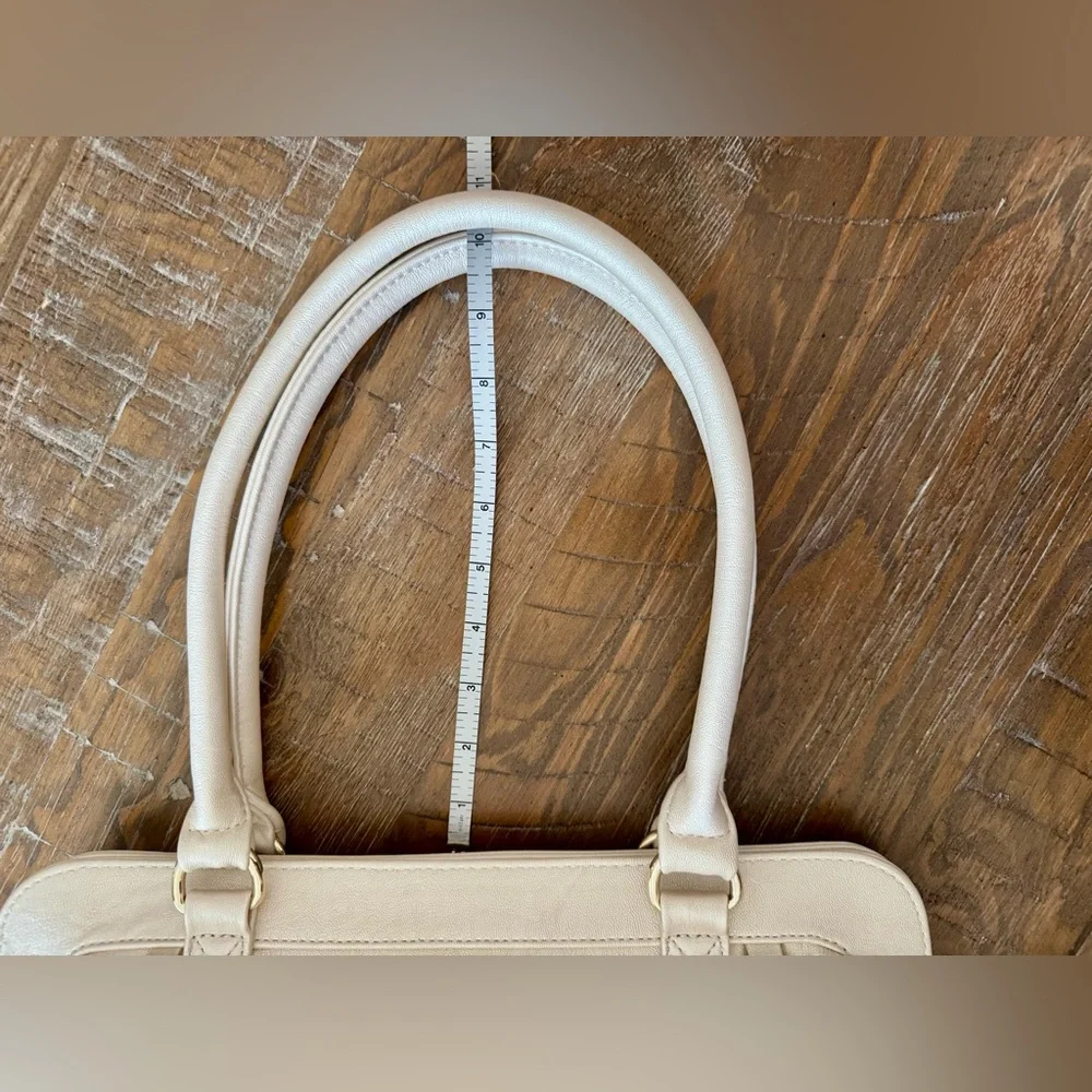 NEW Lena by Cassandra Metallic Cream Diaper Bag with changing pad