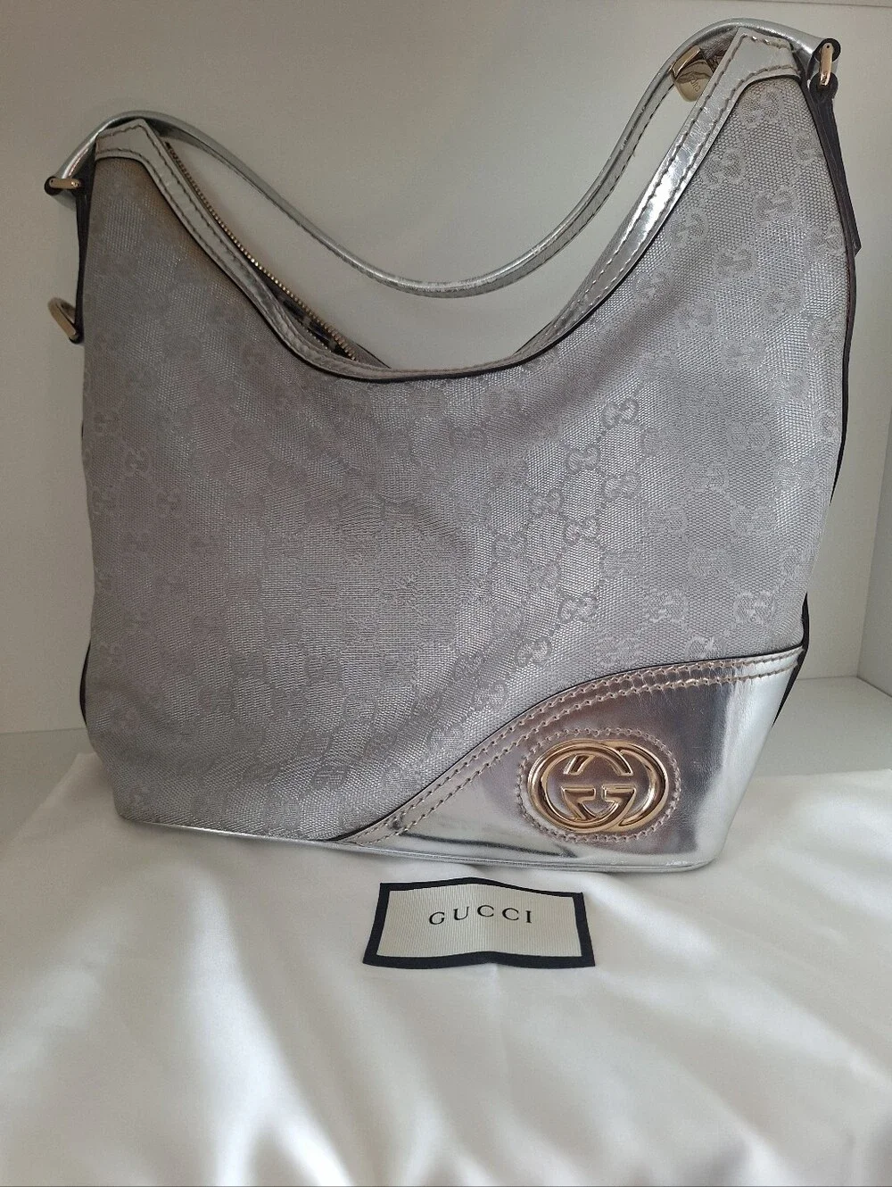 Gucci this metallic