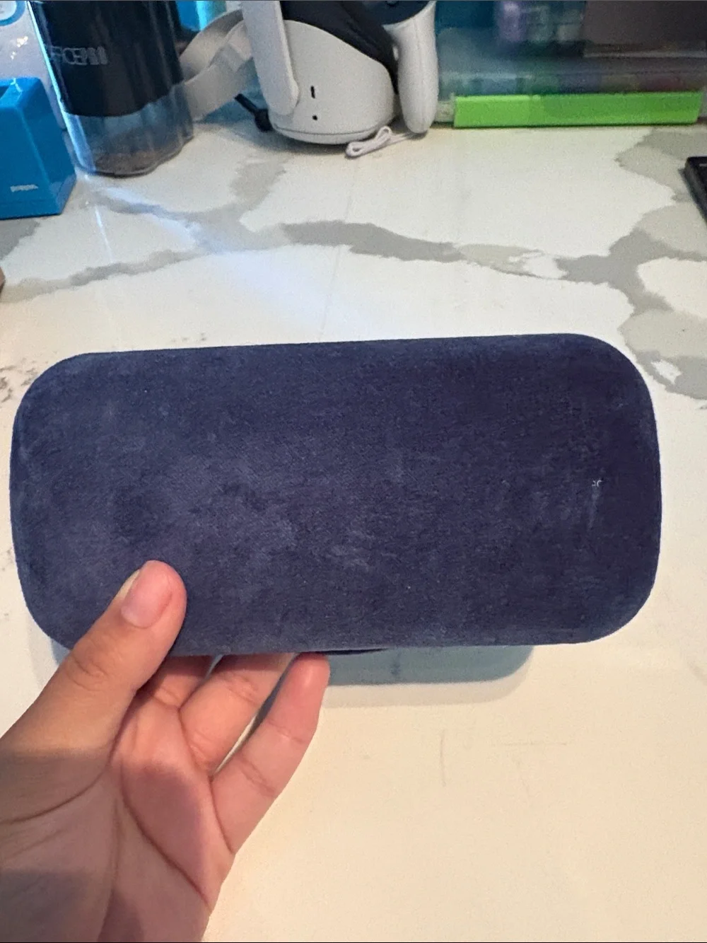 Gucci velvet clamshell