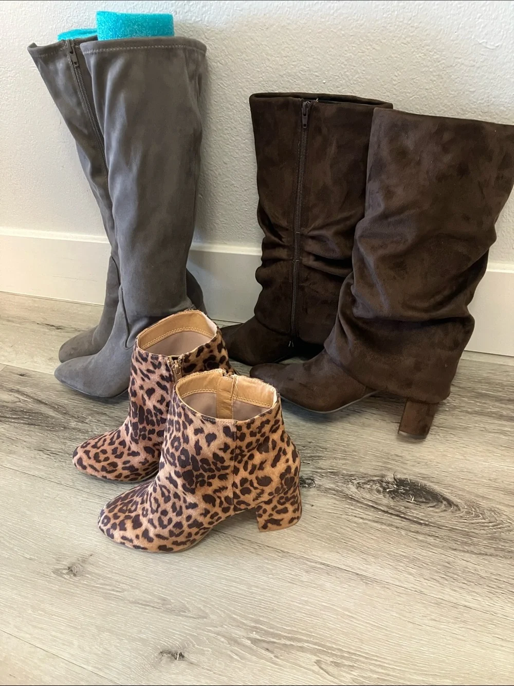N/A pairs boots