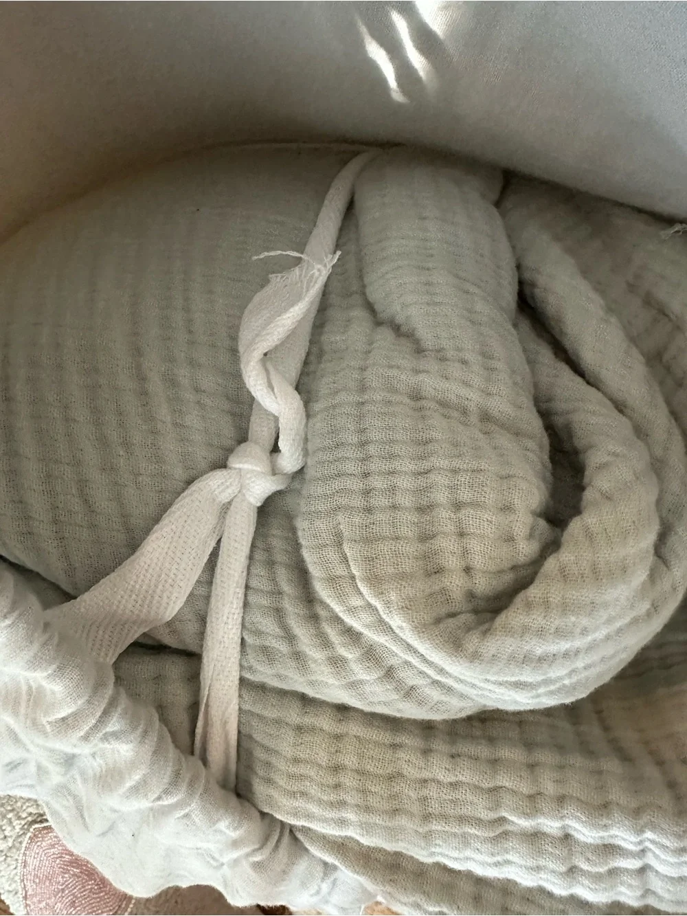 QUINCE Organic Airy Gauze Duvet Cover in Mist Buttons Full/Queen - NWOT