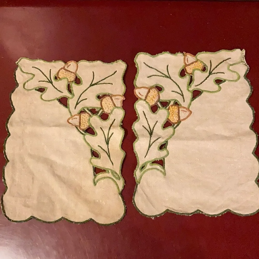 Set of Acorn Napkins
