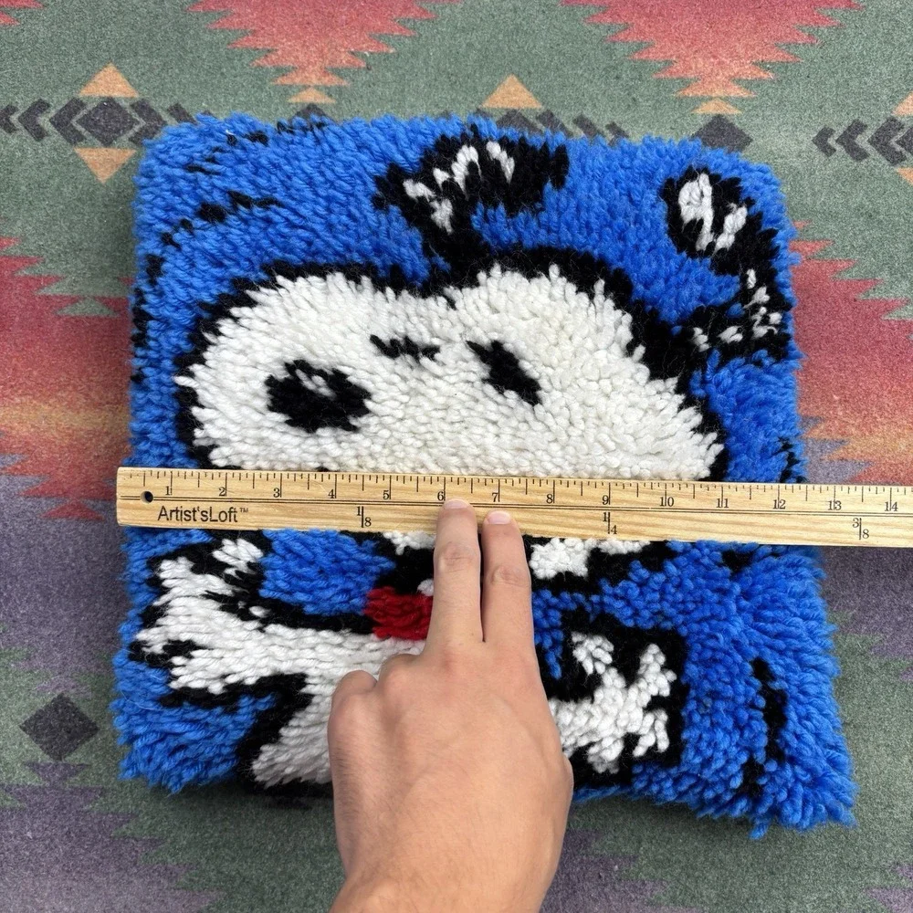 Handmade finished art peanuts