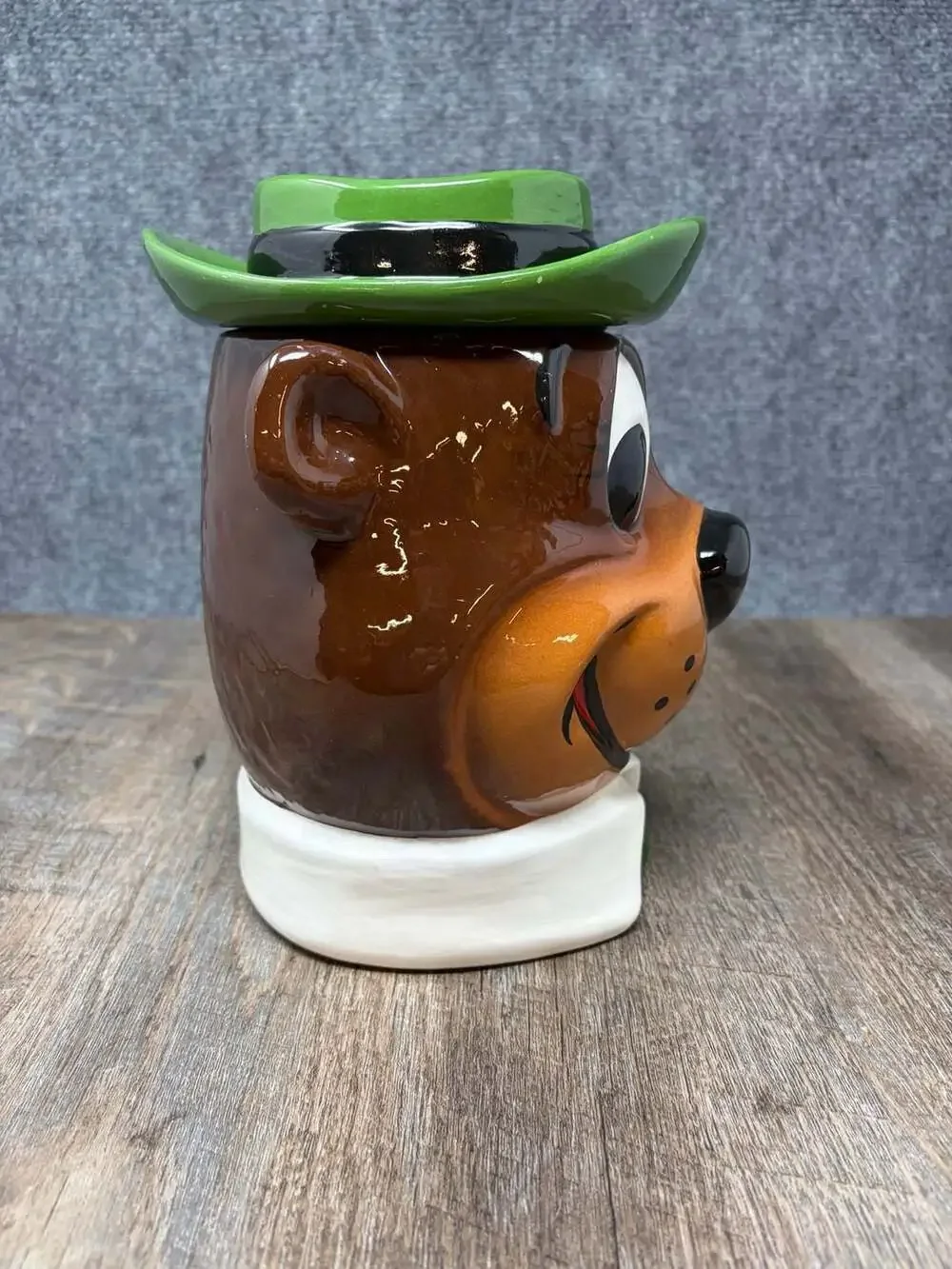 Hanna-Barbera solid piece