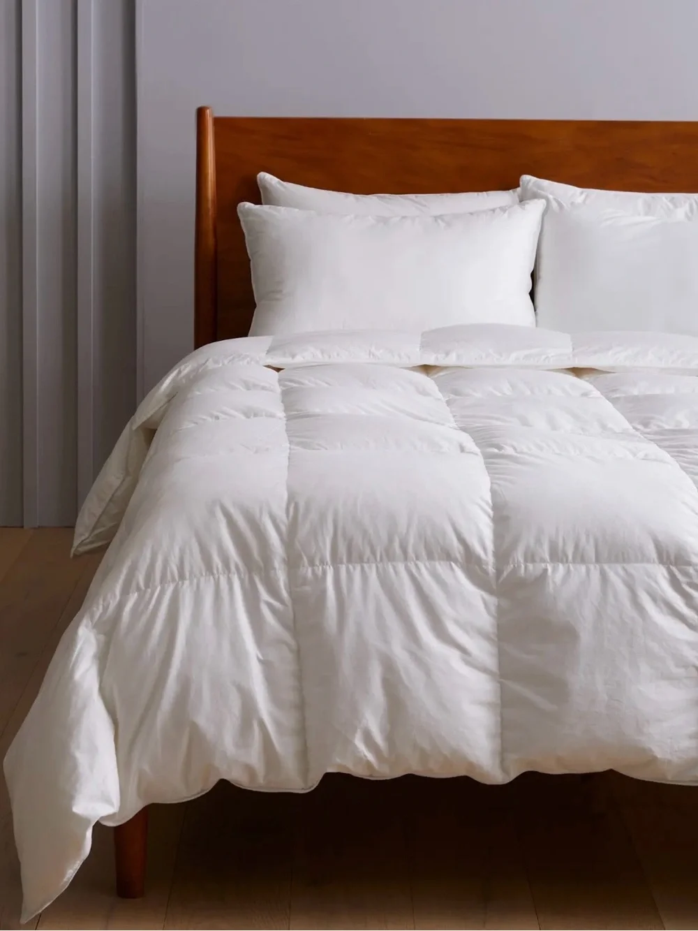 Quince Premium White Down-Alternative Comforter All Seasons Full/Queen