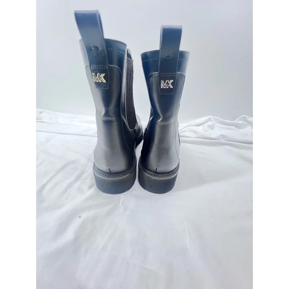 Michael Kors tab ankle toe