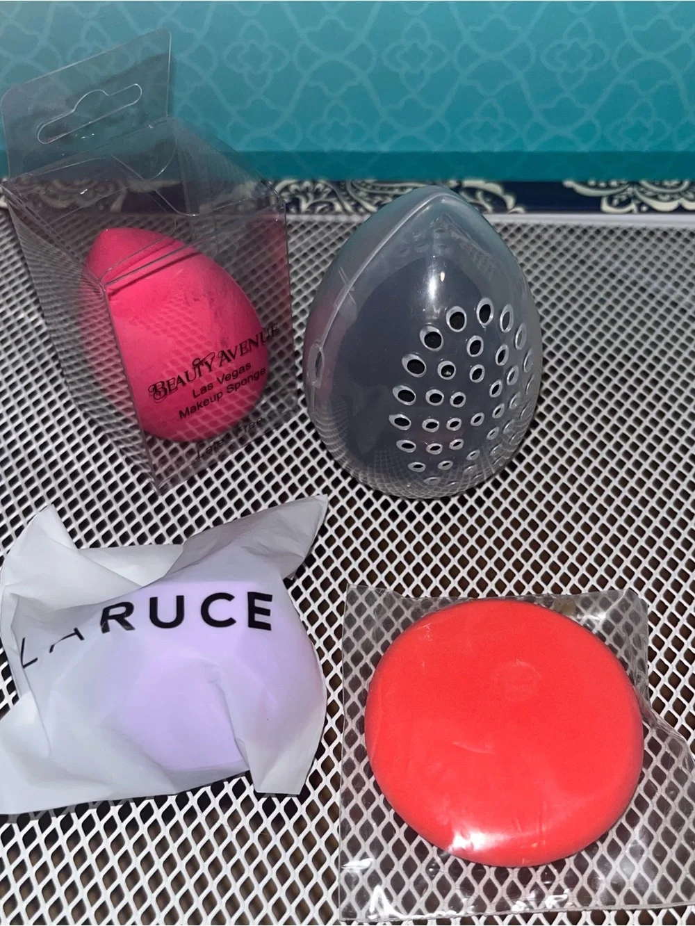 N/A bright pink