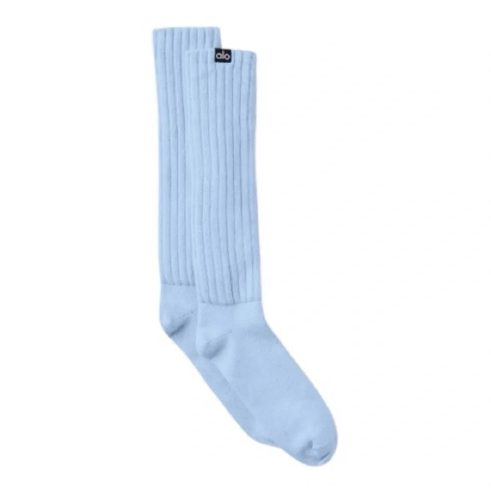 ALO Yoga Seashell Blue Scrunch Socks size Medium