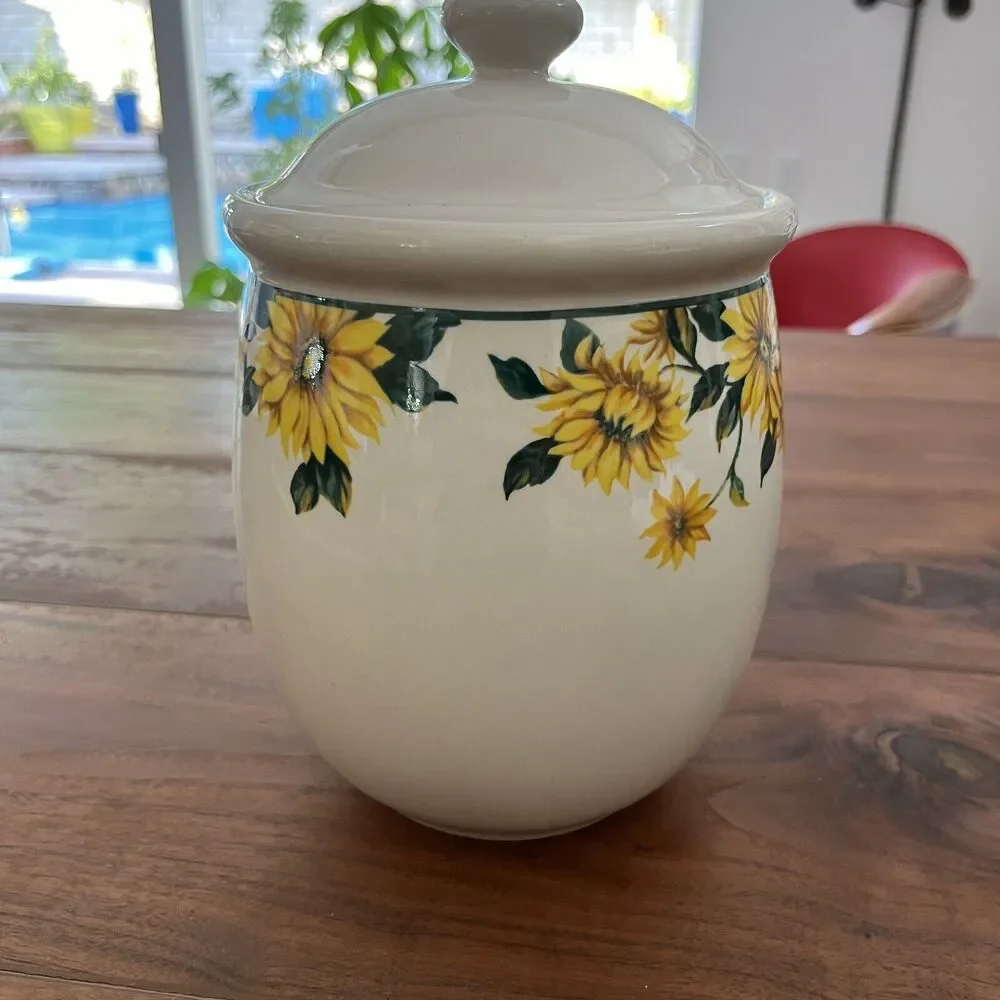 Vintage Thomson Pottery Sunflower Cookie Jar Canister and Lid 8 ⅝