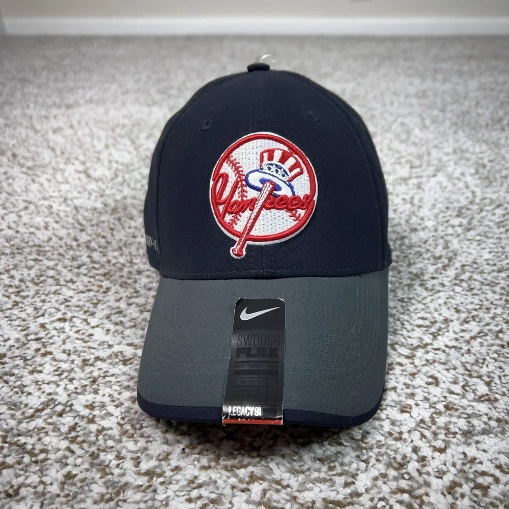 New York Yankees Hat Cap Fitted Mens Medium Blue Gray MLB Baseball Nike Dri Fit