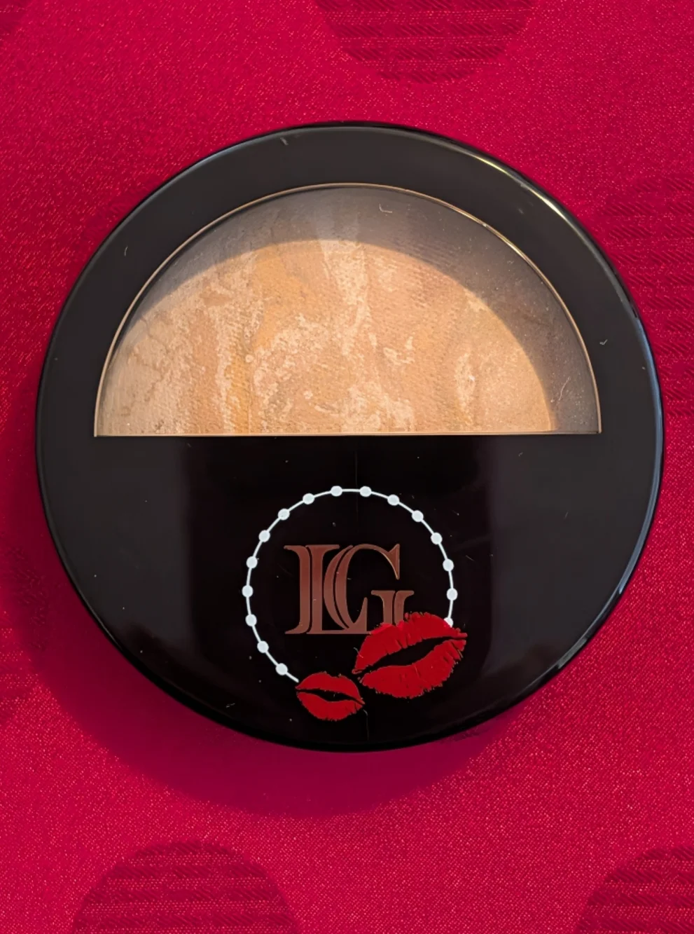 🆕 Laura Geller Baked Balance-n-Brighton Foundation In Light