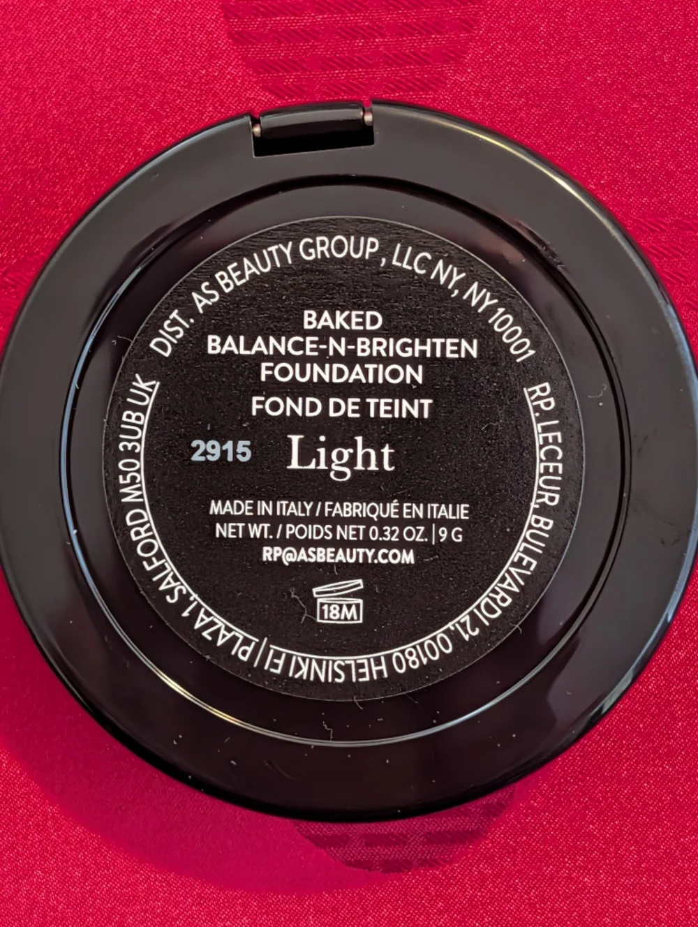 Laura Geller baked bronzer