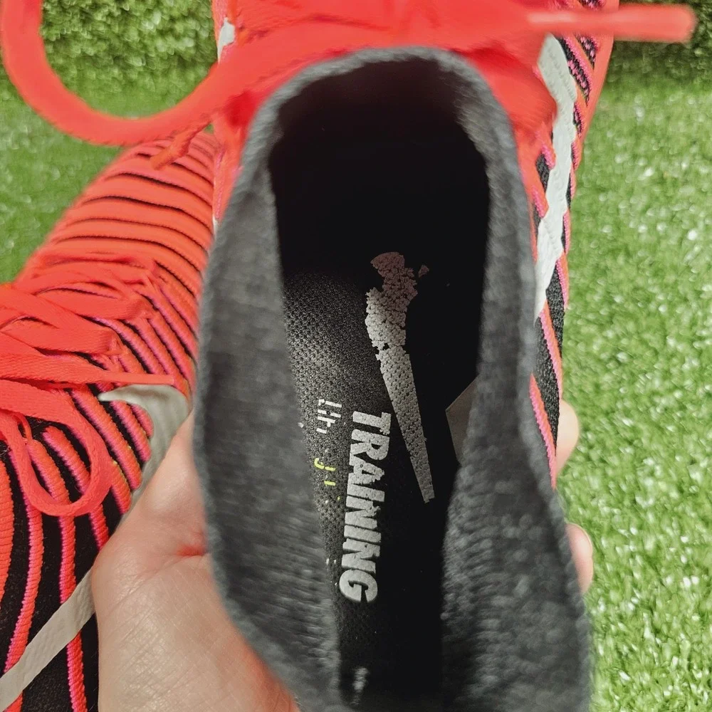 Nike please see
